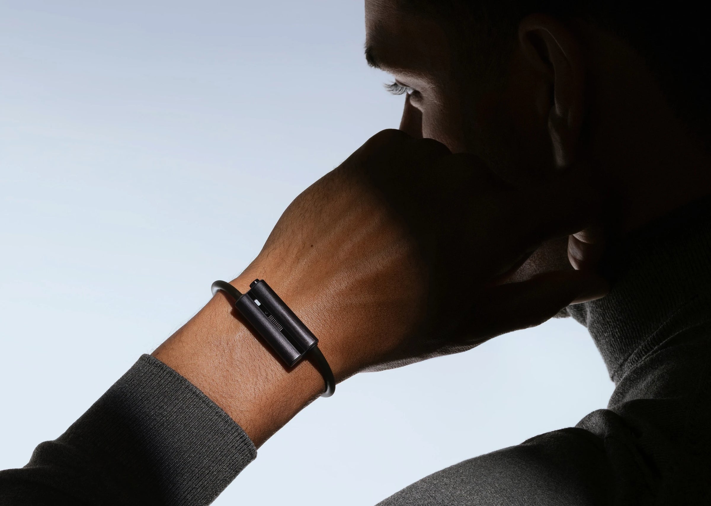 Slim, lightweight band. Premium-grade materials. Elegant, everyday design
